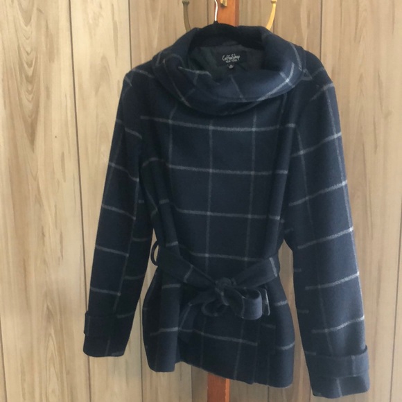 CoffeeShop Jackets & Blazers - Winter coat XL Coffee Shop stunning navy blue window pane pattern hip length